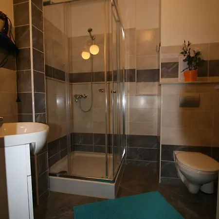 No. 7 Horova 8 Appartement *